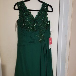 Green Prom Party Dress Size 10 by JJS House